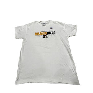 NWT NCAA Officially Licensed Collegiate Apparel Mizzo Tigers Kids XL